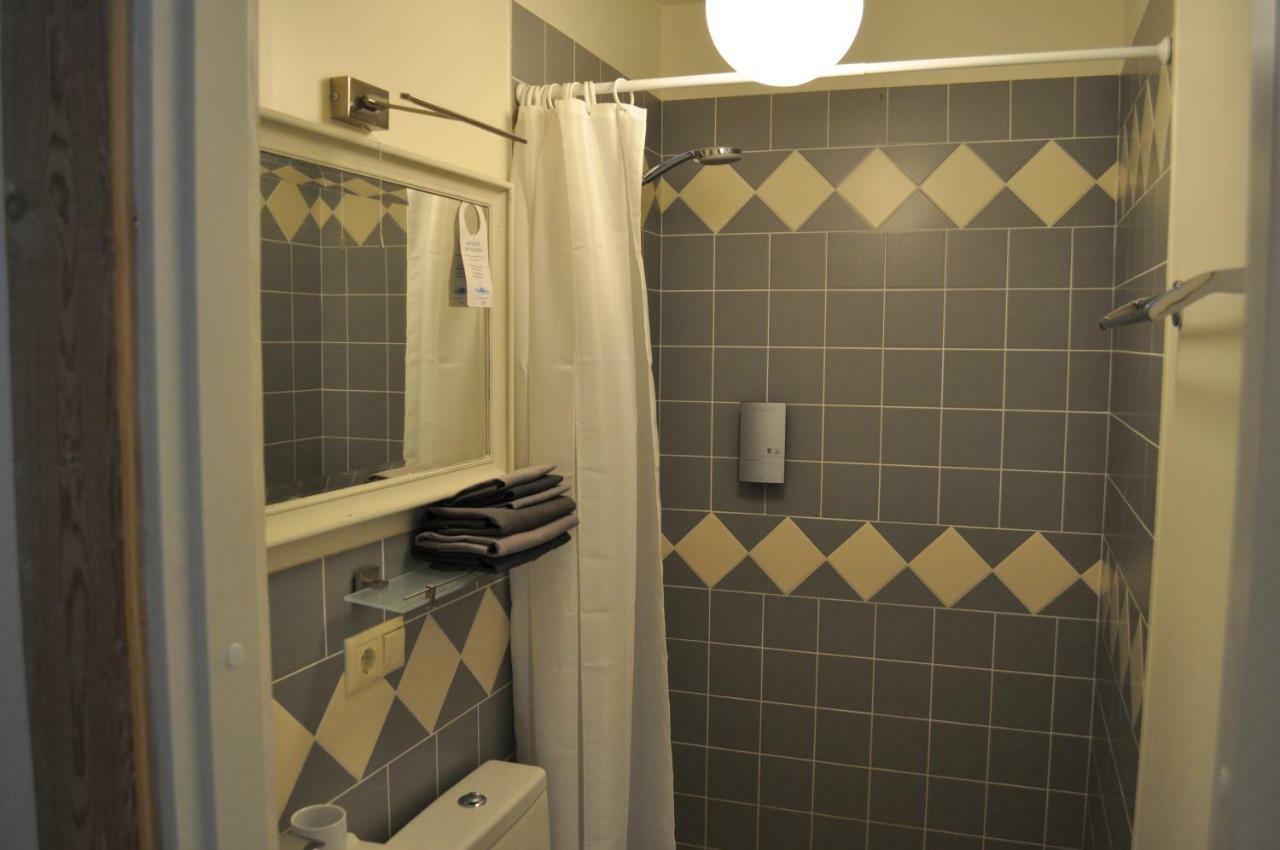 Meke Hotell Mustkalni Exteriör bild